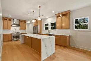 1566 Olympian Cir SW, Atlanta, GA 30310 - Photo 9