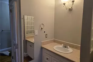 1038 S Candler Street S, Decatur, GA 30030 - Photo 11