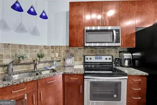 898 Oak Street SW, Atlanta, GA 30310 - Photo 3