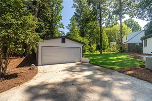 610 Glenforest Rd, Atlanta, GA 30328 - Photo 41