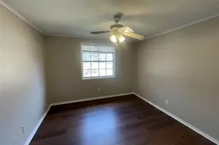 693 Bluebird Dr, Conyers, GA 30094 - Photo 11