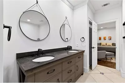 5680 Glen Errol Road, Atlanta, GA 30327 - Photo 51