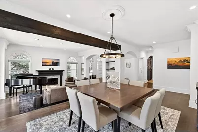 5680 Glen Errol Road, Atlanta, GA 30327 - Photo 9