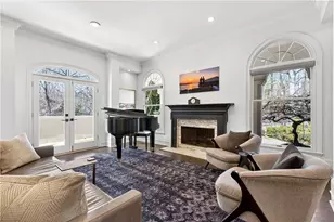 5680 Glen Errol Rd, Atlanta, GA 30327 - Photo 11