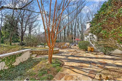 5680 Glen Errol Road, Atlanta, GA 30327 - Photo 71