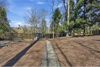 3235 Roswell Road NE #705, Atlanta, GA 30305 - Photo 35