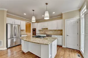 10 Carrington Way NE, Atlanta, GA 30328 - Photo 13