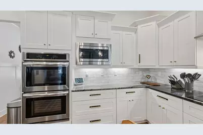 9525 Glacial Lane, Fairburn, GA 30213 - Photo 17