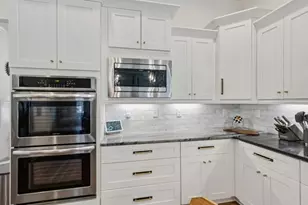 9525 Glacial Ln, Fairburn, GA 30213 - Photo 17