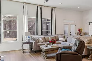 9525 Glacial Ln, Fairburn, GA 30213 - Photo 15