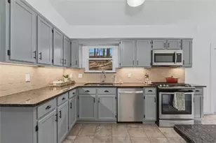 10445 Summer Creek Dr, Alpharetta, GA 30022 - Photo 15