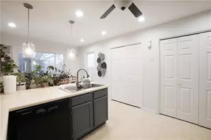 715 Lake Point Dr, Woodstock, GA 30189 - Photo 9