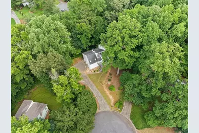 4528 Lashley Court NE, Marietta, GA 30068 - Photo 3