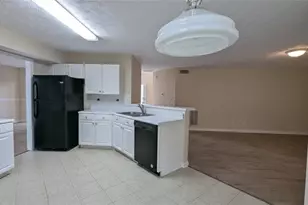 710 Suwanee Lakes Circle, Suwanee, GA 30024 - Photo 9