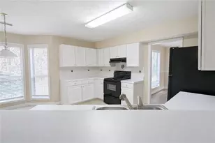 710 Suwanee Lakes Circle, Suwanee, GA 30024 - Photo 11