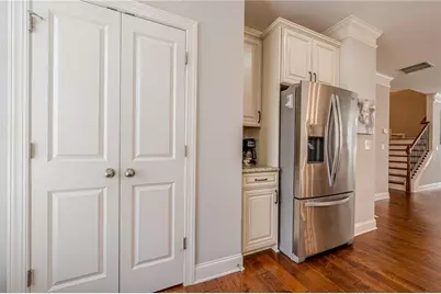 9054 Tuckerbrook Lane, Johns Creek, GA 30022 - Photo 7