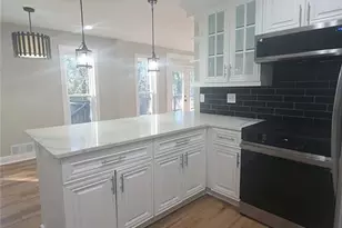 1483 Hidden Hills Pkwy, Stone Mountain, GA 30088 - Photo 5