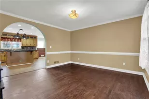 5010 Oak Tree Ln, Stone Mountain, GA 30087 - Photo 5