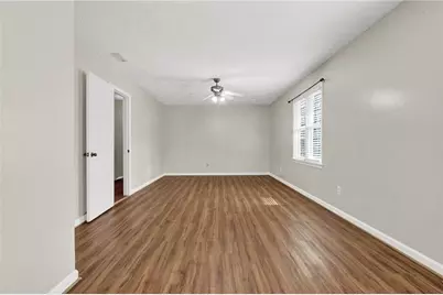 5010 Oak Tree Lane, Stone Mountain, GA 30087 - Photo 19