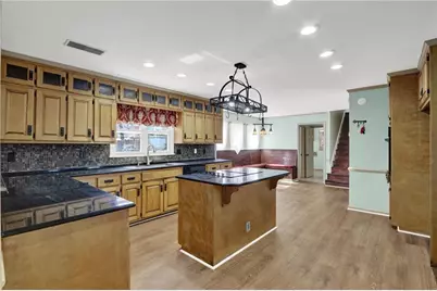 5010 Oak Tree Lane, Stone Mountain, GA 30087 - Photo 9