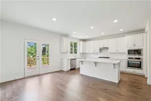 5906 Creek Indian Dr, Sugar Hill, GA 30518 - Photo 5