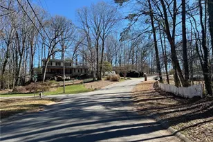 1727 Grandeus Ln SW, Stone Mountain, GA 30087 - Photo 3