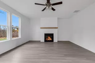 195 Hickory Grv Ln, Hoschton, GA 30548 - Photo 9