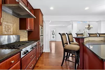 2060 Kinridge Road, Marietta, GA 30062 - Photo 17