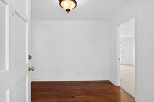 2060 Kinridge Rd, Marietta, GA 30062 - Photo 3