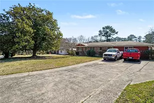 421 Springside Dr, Forest Park, GA 30297 - Photo 3