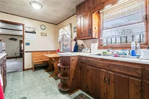 421 Springside Dr, Forest Park, GA 30297 - Photo 9