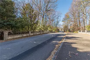 547 Elmwood Dr NE, Atlanta, GA 30306 - Photo 127