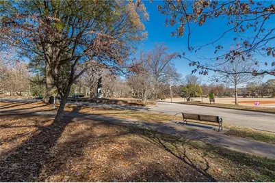 547 Elmwood Drive NE, Atlanta, GA 30306 - Photo 123