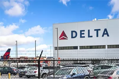 124 Camelot Drive, Atlanta, GA 30349 - Photo 23