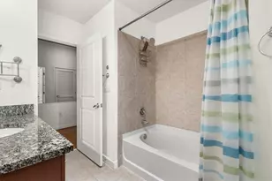 250 Pharr Rd NE, Atlanta, GA 30305 - Photo 15