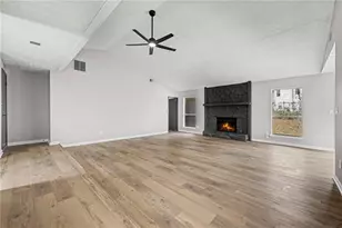 339 Park Ridge Cir, Riverdale, GA 30274 - Photo 7