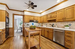 7660 Brigham Dr, Sandy Springs, GA 30350 - Photo 11