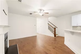 1833 Edgehill Dr, Lithonia, GA 30058 - Photo 9