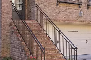 548 Sarabrook Pl, Atlanta, GA 30342 - Photo 3