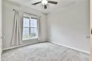 6319 Rockpoint Ln, Hoschton, GA 30548 - Photo 15