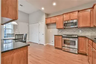 6319 Rockpoint Ln, Hoschton, GA 30548 - Photo 5