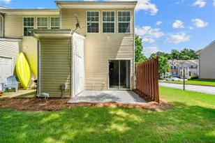 1343 Penhurst Dr, Lawrenceville, GA 30043 - Photo 21