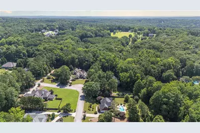 311 Hidden Lakes Drive, Carrollton, GA 30116 - Photo 13
