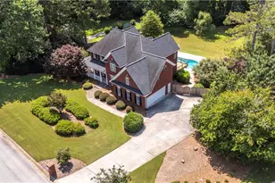 311 Hidden Lakes Dr, Carrollton, GA 30116 - Photo 3