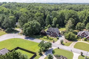 311 Hidden Lakes Dr, Carrollton, GA 30116 - Photo 15