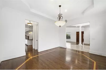 7611 Regency Circle, Sandy Springs, GA 30350 - Photo 5