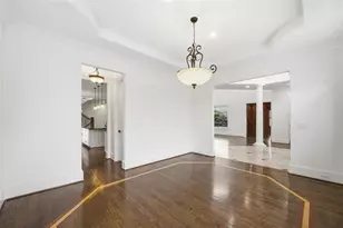 7611 Regency Cir, Sandy Springs, GA 30350 - Photo 5