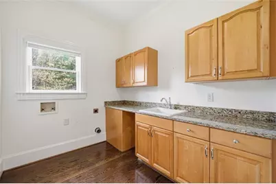 7611 Regency Circle, Sandy Springs, GA 30350 - Photo 17