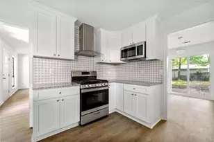 2254 Lisbon Ln, Jonesboro, GA 30236 - Photo 9