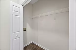 7614 Creekside Ln, Riverdale, GA 30296 - Photo 11